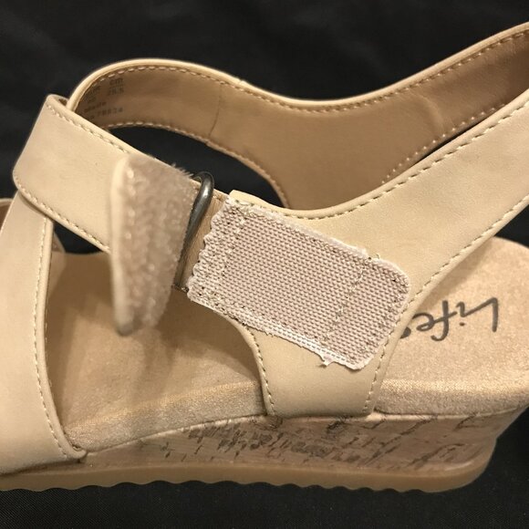 NWOT Life Stride Women's Wedge Sandals - Picture 5 of 7